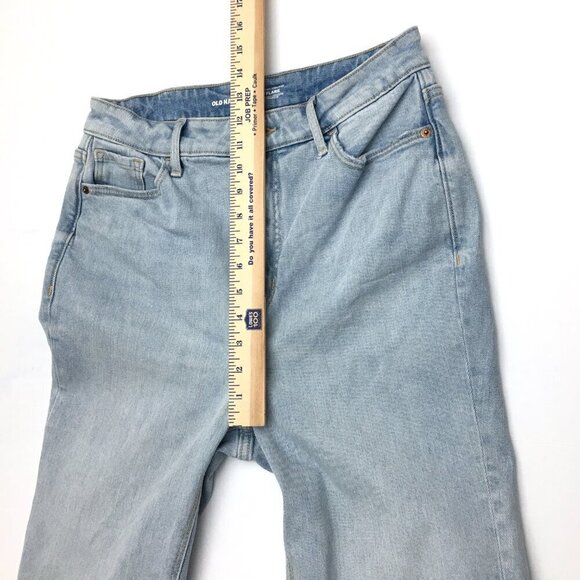 Old Navy Women's Flare Leg Jeans Higher High Rise Light Wash Fray Hems size 8 - Picture 6 of 8